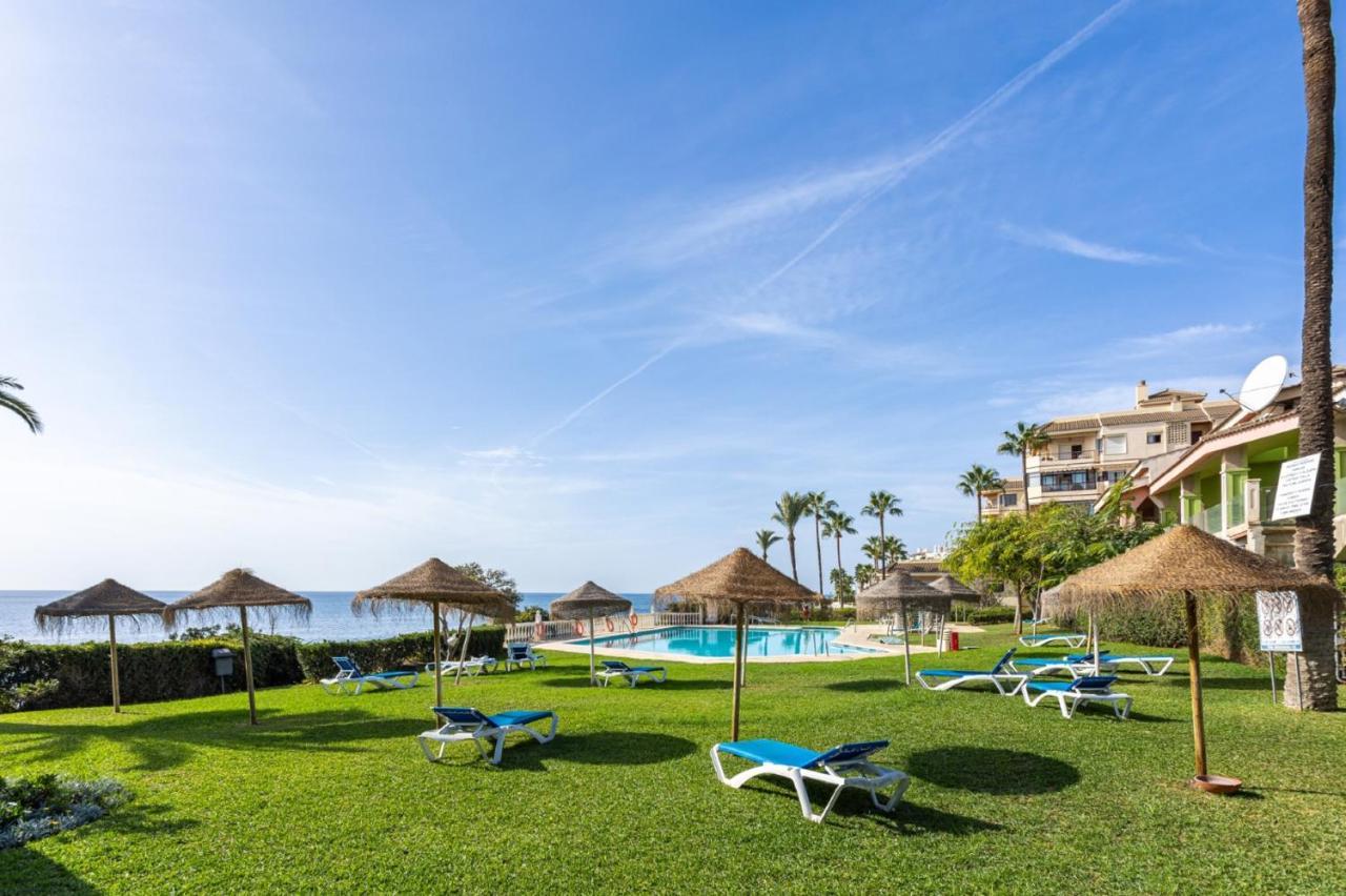Holidays2Mijas Costa Lubina Del Sol Frontline Beach, Pool, Terrace, Seaview & Parking Sitio de Calahonda Buitenkant foto