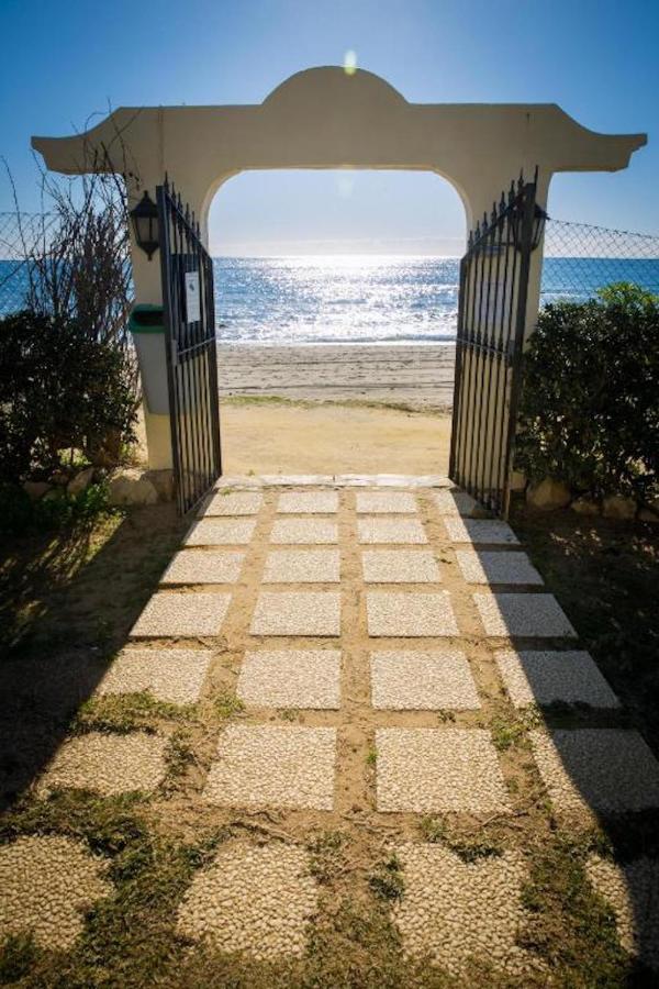 Holidays2Mijas Costa Lubina Del Sol Frontline Beach, Pool, Terrace, Seaview & Parking Sitio de Calahonda Buitenkant foto